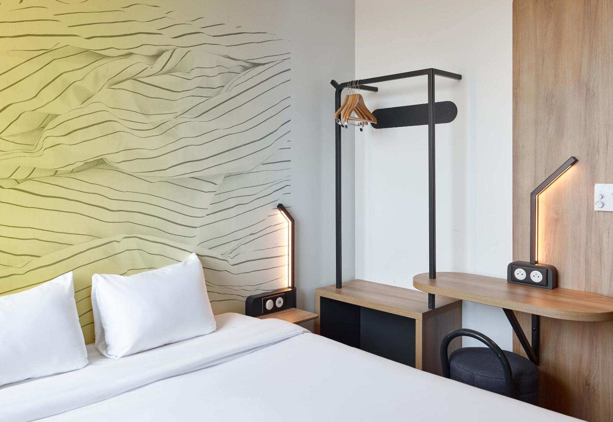 B&B Hotel Paris 克雷泰伊 外观 照片